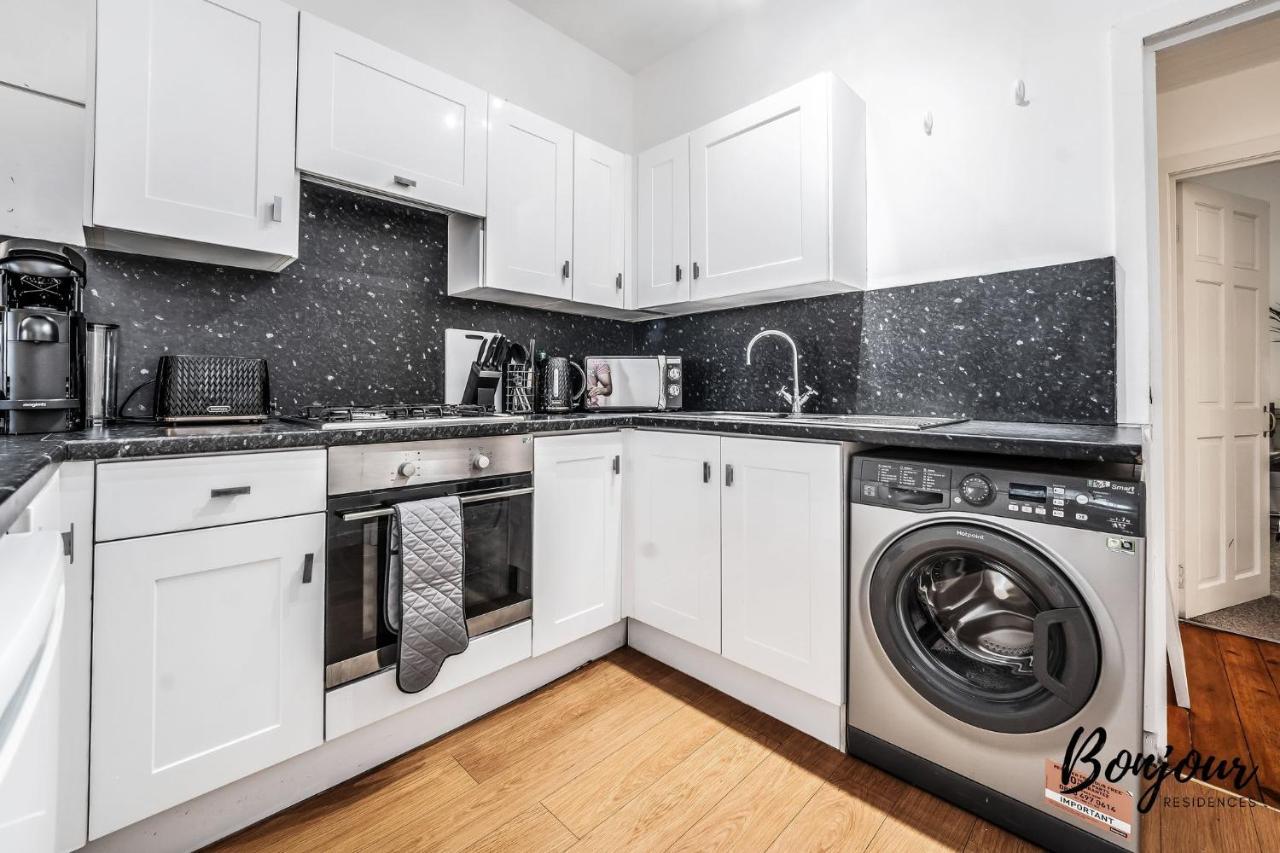 Cosy Grassmarket 2Br-1Ba - Newly Decorated! By Bonjour Residences Édimbourg Extérieur photo