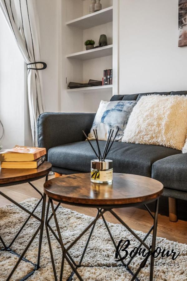 Cosy Grassmarket 2Br-1Ba - Newly Decorated! By Bonjour Residences Édimbourg Extérieur photo